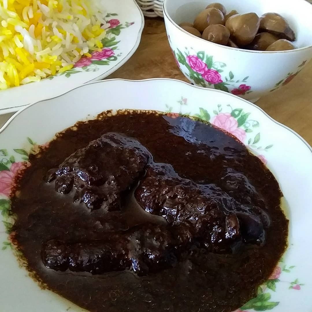 رب انار محلی مخصوص فسنجان سیاه،500 گرم،گیلان.رشت