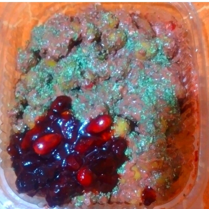 زیتون پرورده گردو وانارسرخ،500 گرمی،گیلان.رشت