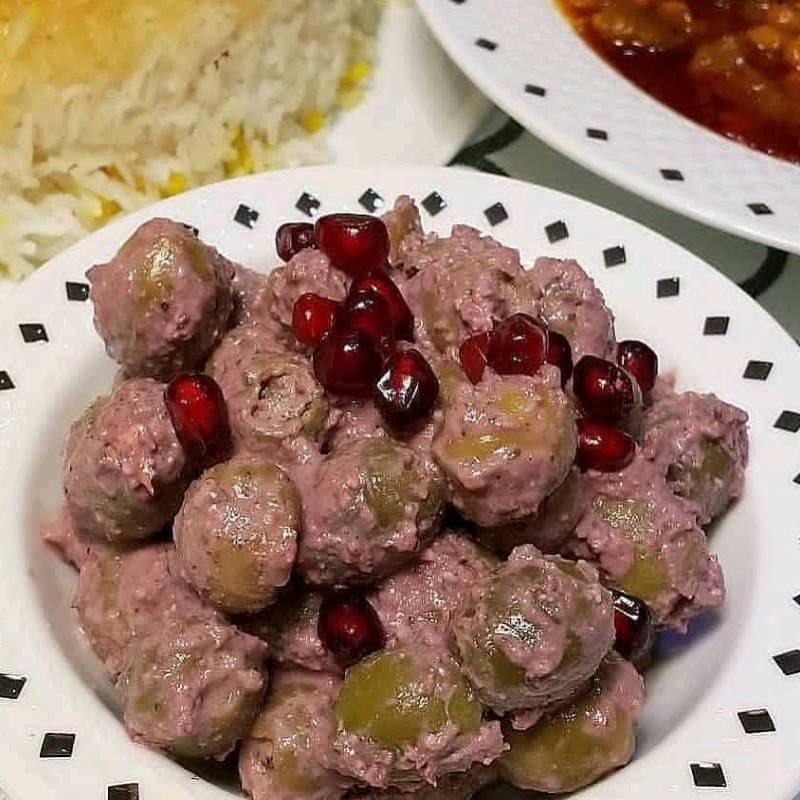 زیتون پرورده صورتی اناری یک کیلویی گیلان .رشت